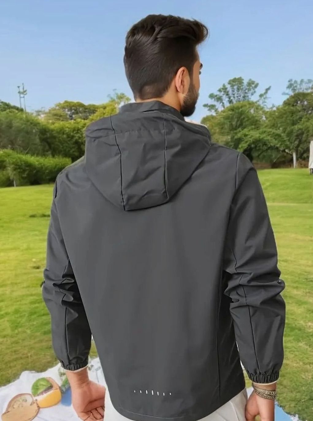 Men's Lightweight Waterproof Hooded Windbreaker Jacket