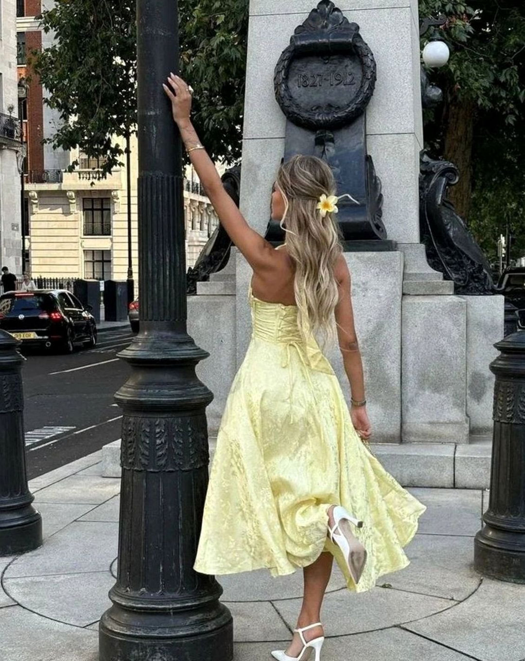 Women's Backless Deep V-Neck Pleated Midi Party Dress