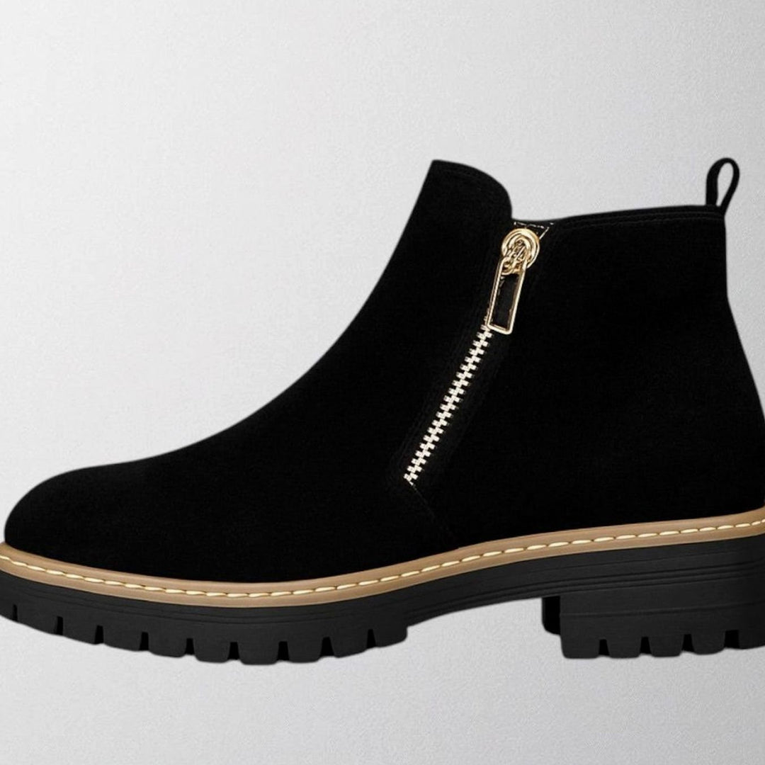 Women's Black Chelsea Boots Round-Toe Side-Zip Ankle Boots - Black
