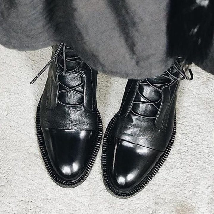 Women's Black Leather Lace-Up Cap-Toe Ankle Boots