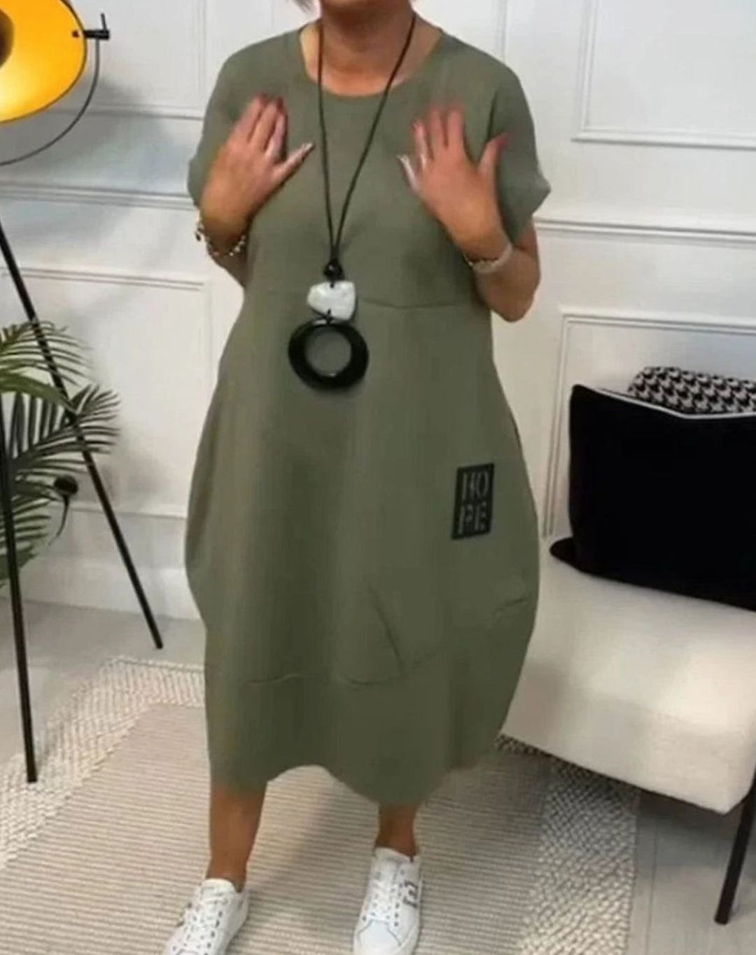 Women's Casual Loose Short-Sleeve Pocketed Midi Dress