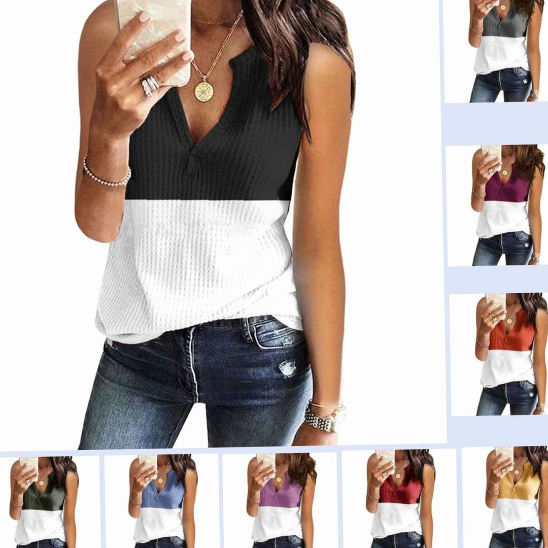 Women's Colour-Block V-Neck Sleeveless Waffle-Knit Top