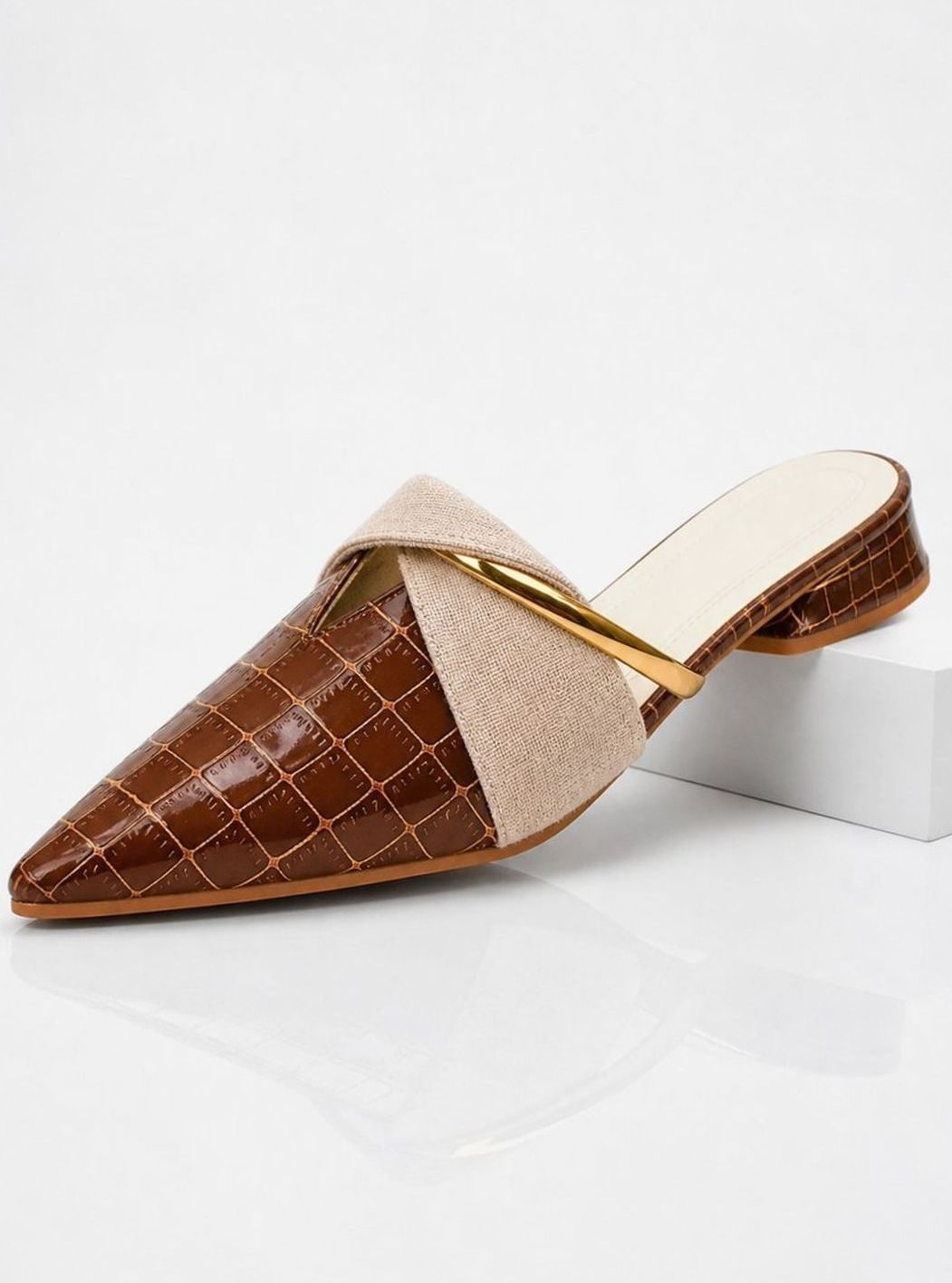Women's Croc-Effect Pointed-Toe Low Block Heel Mule Slippers