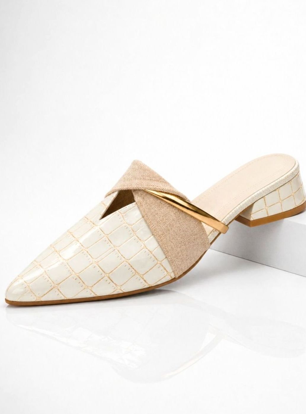 Women's Croc-Effect Pointed-Toe Low Block Heel Mule Slippers