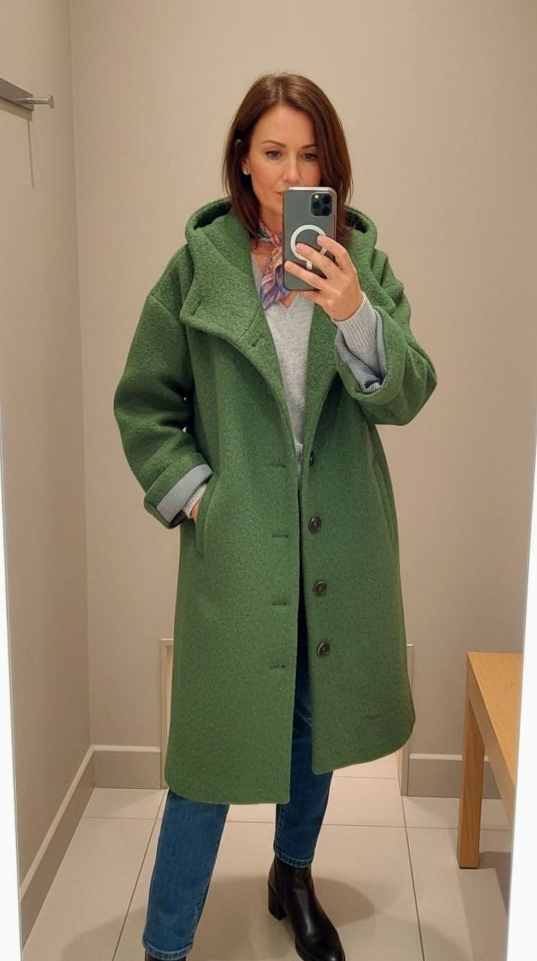 Women's Elegant Hooded Long Winter Wool Coat