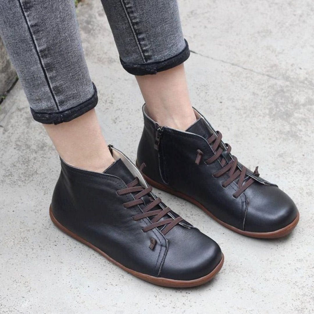 Women's Flat Lace-Up Side-Zip Suede Leather Ankle Boots - Black