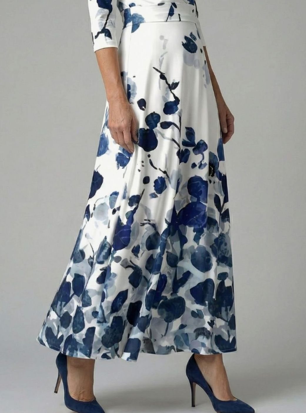 Women's Floral Wrap V-Neck Three-Quarter Sleeve Midi Dress