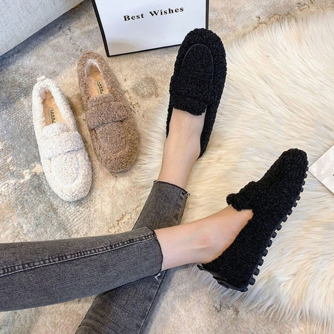 Women's Fluffy Faux Fur Slip-On Loafers