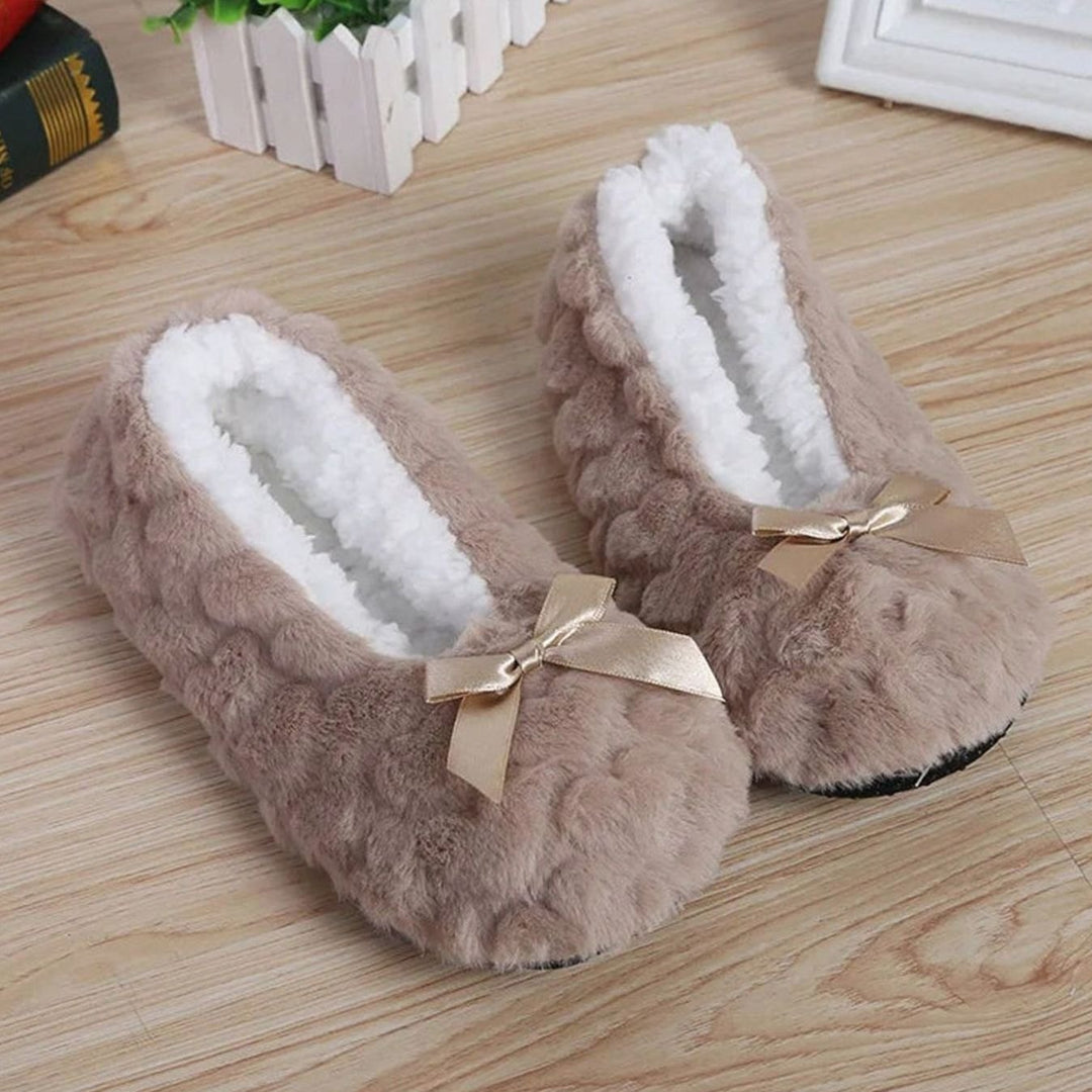 Women's Fluffy Plush Slip-On Indoor Slippers Non-Slip Flat