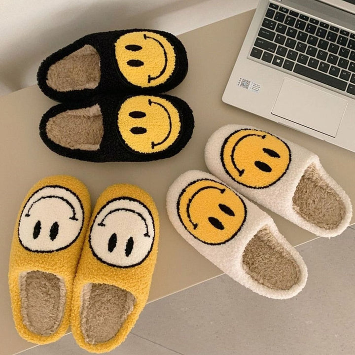 Women's Fluffy Smiley Face Faux-Fur Lined House Slippers