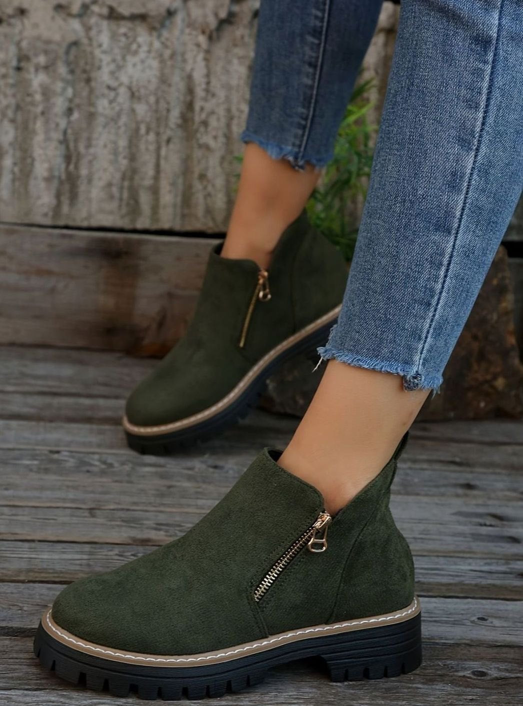 Women's Leopard Print Chunky Platform Side-Zip Ankle Boots