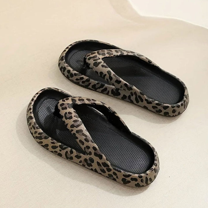 Women's Leopard Print Toe-Strap Flat Slip-On Flip-Flop Sandals