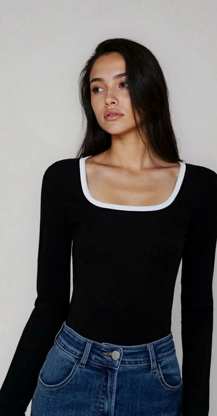 Women's Long-Sleeve Square-Neck Contrast-Trim Fitted Top