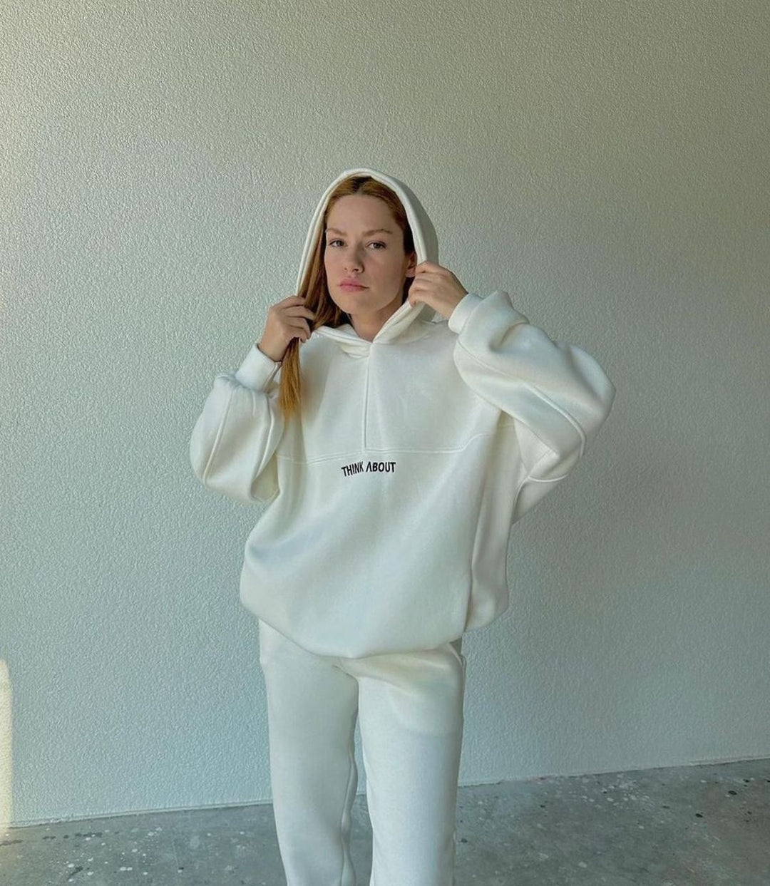 Women's Oversized Fleece-Lined Slogan Hoodie Kangaroo Pocket - White