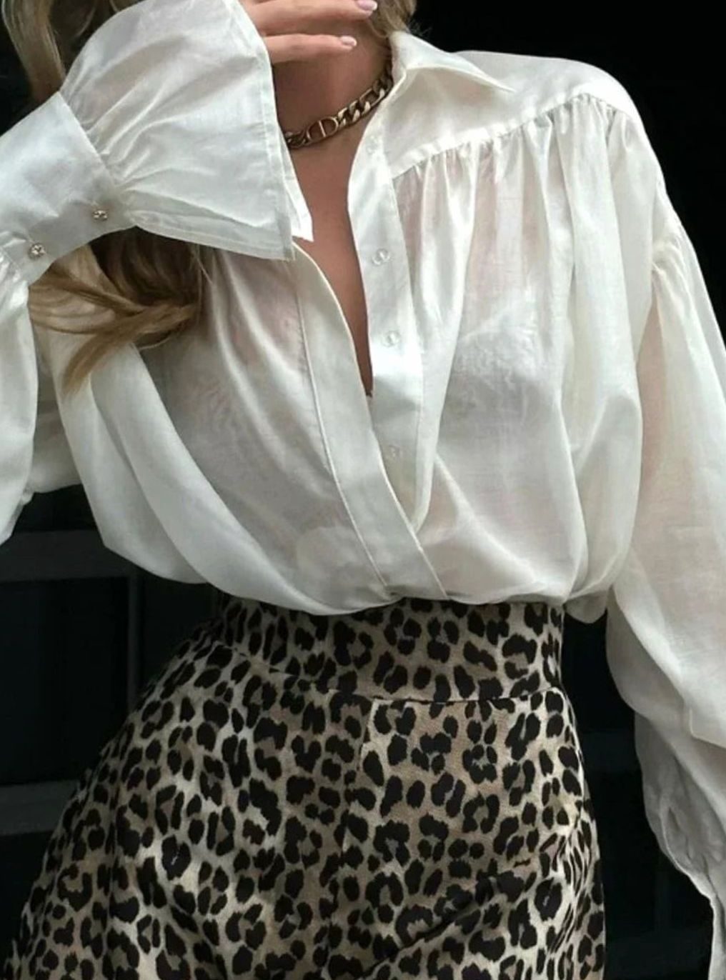 Women's Oversized Vintage Flared-Cuff Long-Sleeve Blouse
