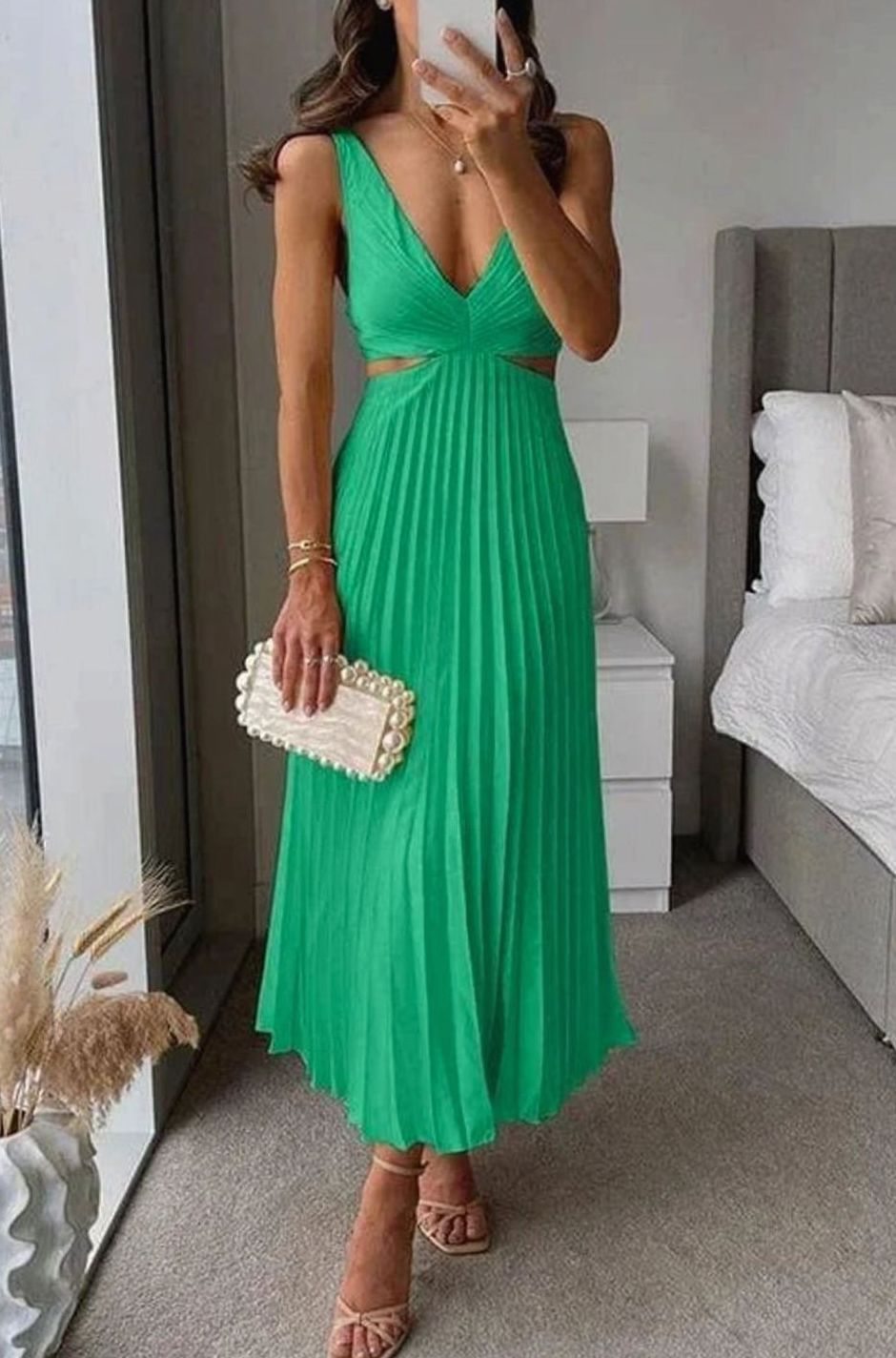 Women's Pleated Cutout V-Neck Sleeveless Midi Party Dress