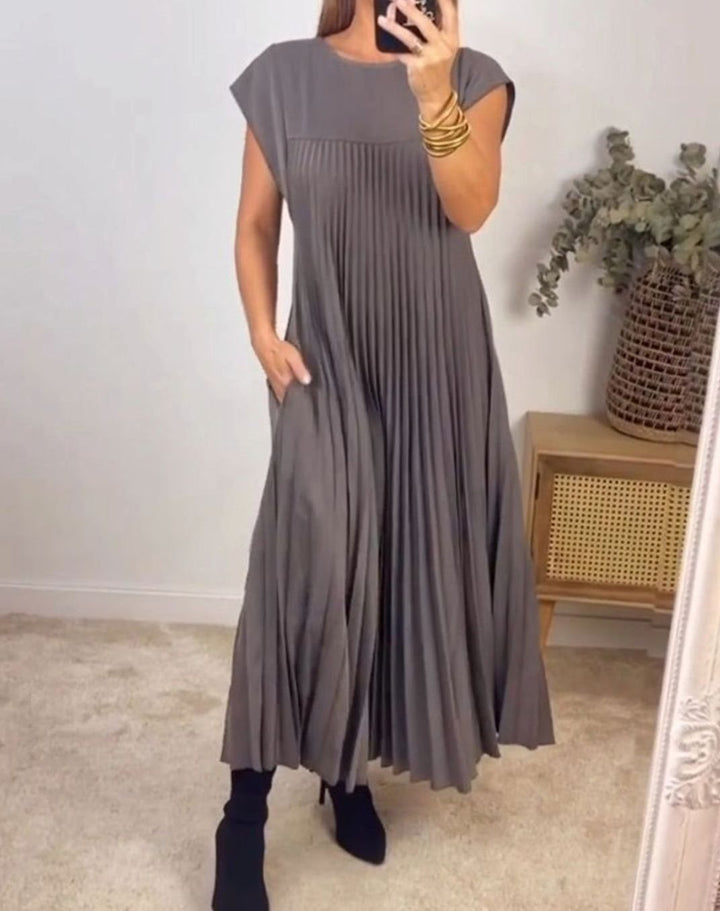 Women's Pleated Sleeveless Midi Dress with Pockets - Grey