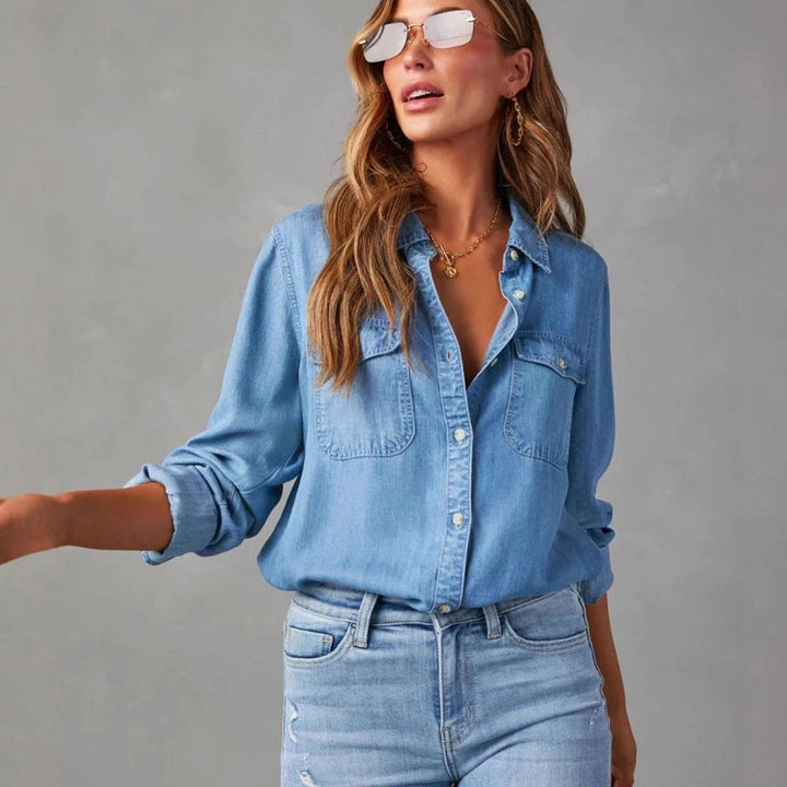 Women's Relaxed-Fit Long-Sleeve Button-Down Denim Blouse
