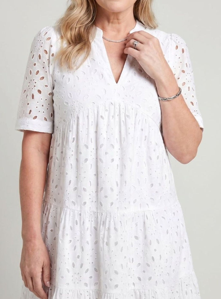 Women's Short Sleeve Tiered Eyelet Knee-Length Dress, Green