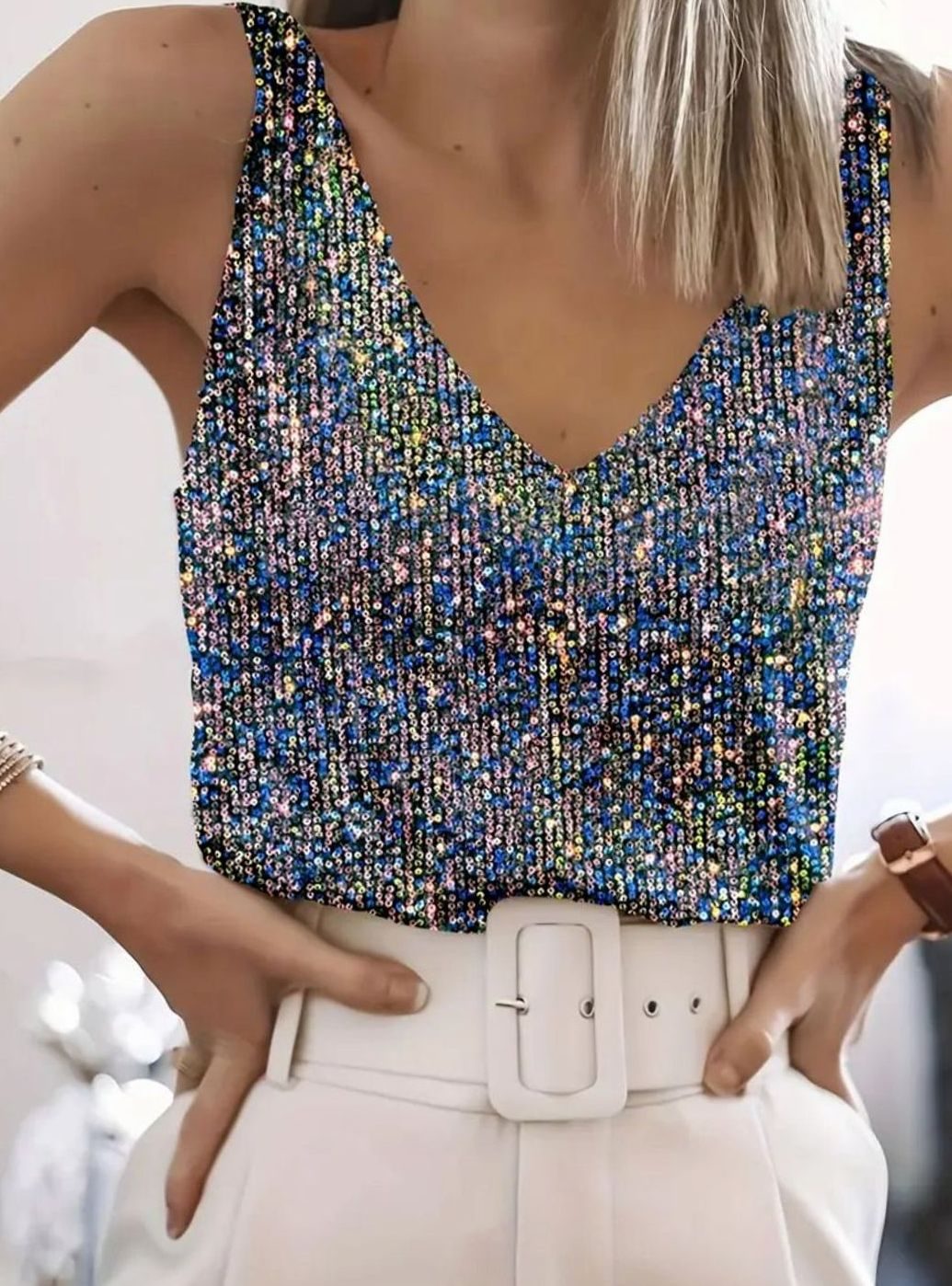 Women's Sleeveless V-Neck All-Over Sequin Party Top