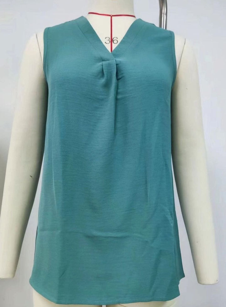 Women's Sleeveless V-Neck Pleated Blouse Top