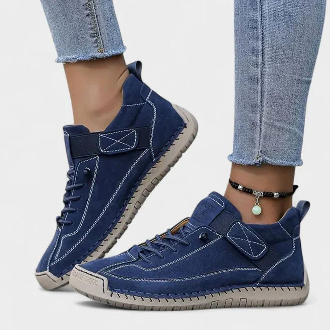 Women's Suede Lace-Up Comfort Flat Trainers - Blue