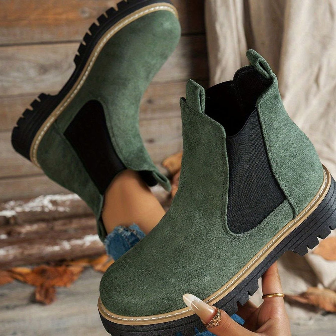 Women's Suede Platform Chelsea Boots Slip-On Ankle Boots - Green