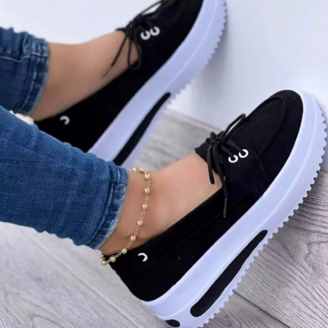 Women's Suede Platform Lace-Up Loafers Non-Slip Sole - Black