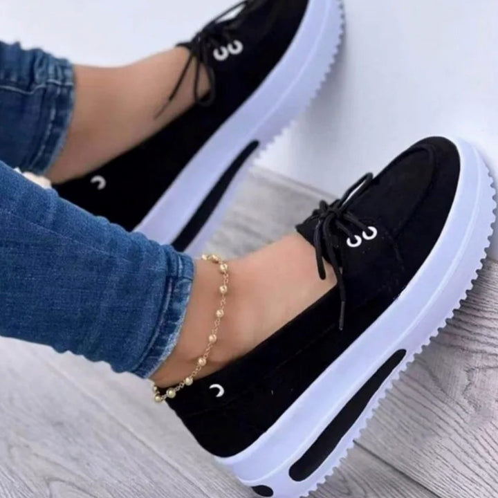 Women's Suede Platform Lace-Up Loafers Non-Slip Sole - Black