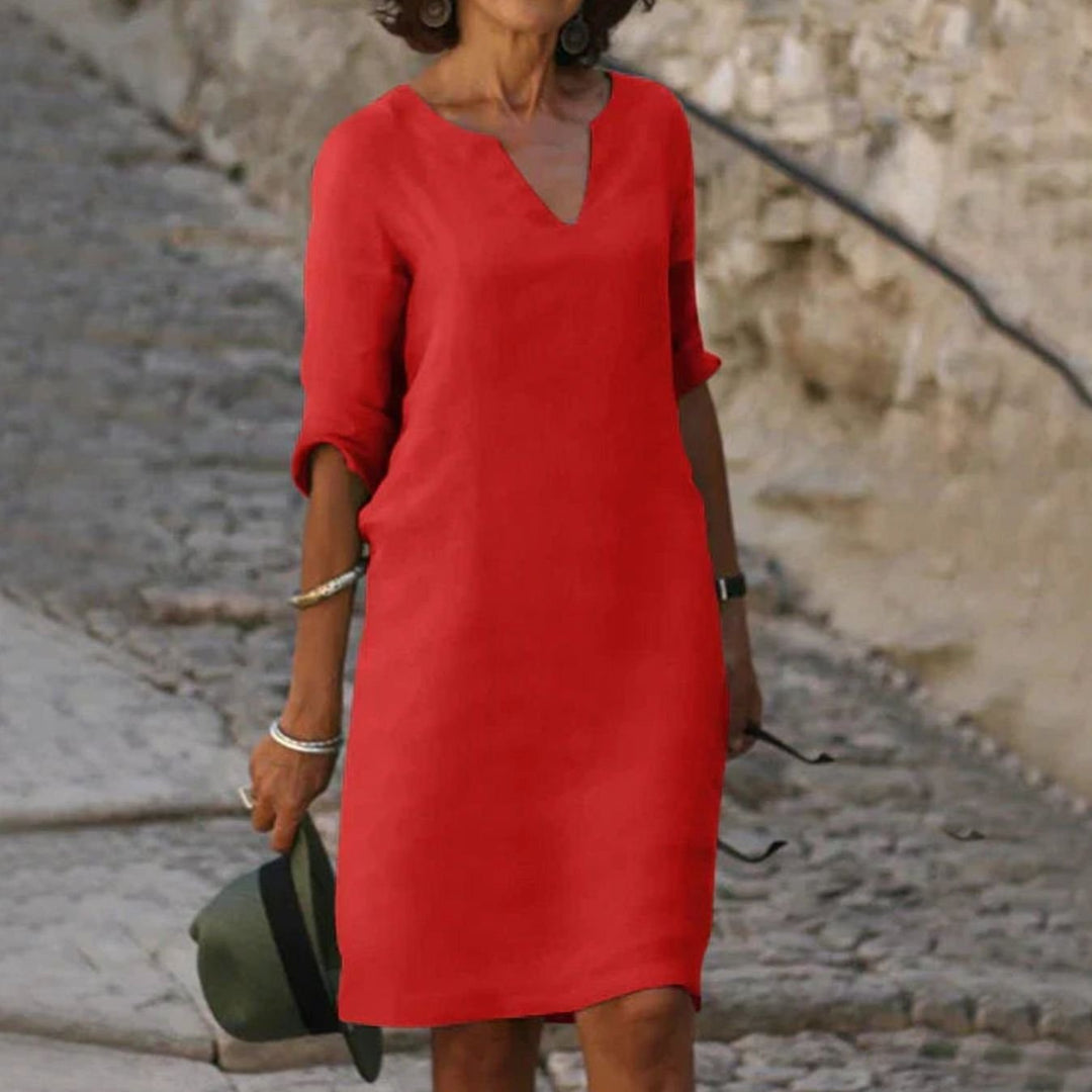 Women's V-Neck Short Sleeve Midi Shift Dress - Red