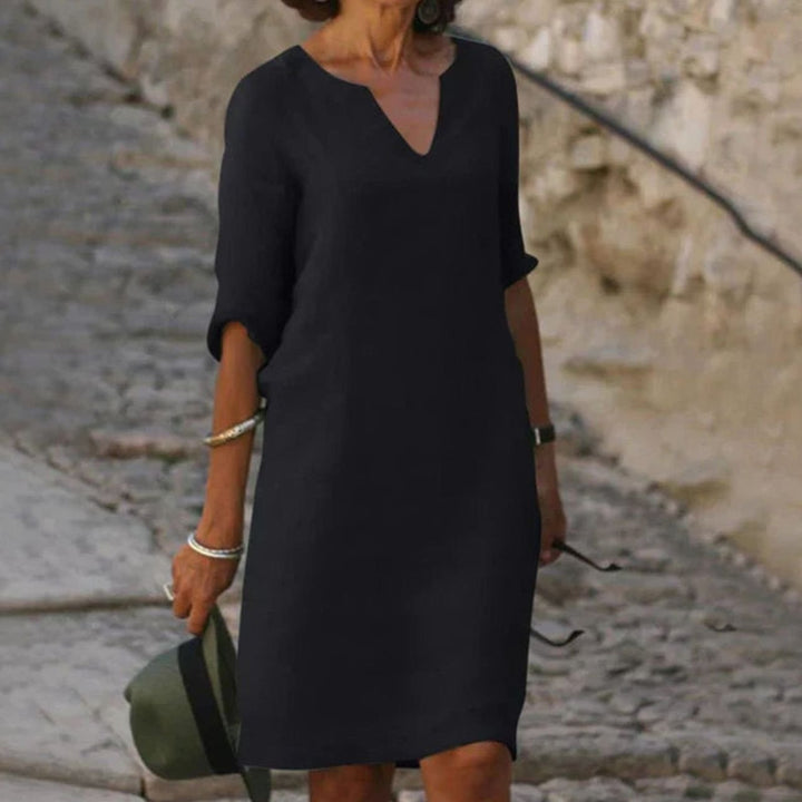 Women's V-Neck Short Sleeve Midi Shift Dress - Black