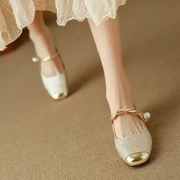 Women's Vintage Mary Jane Low Block Heel Pearl Strap Shoes