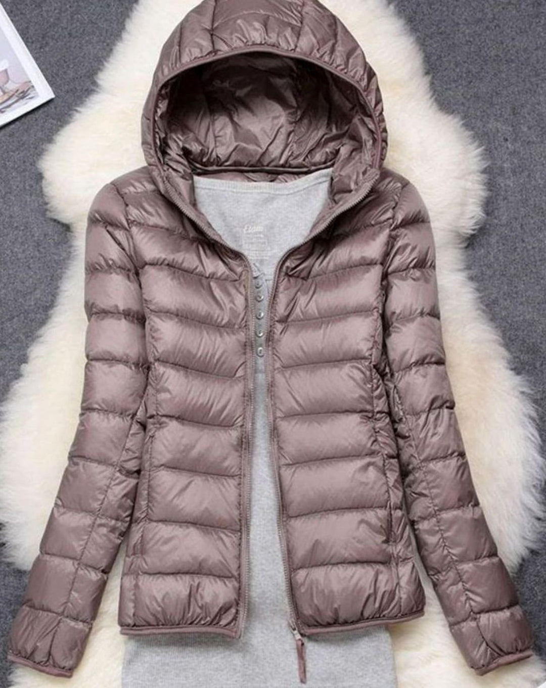 Women's Waterproof Hooded Duck Down Puffer Jacket - Champagne
